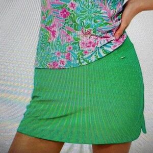 NWT Lilly Pulitzer Run Around Shorts Botanical Green S